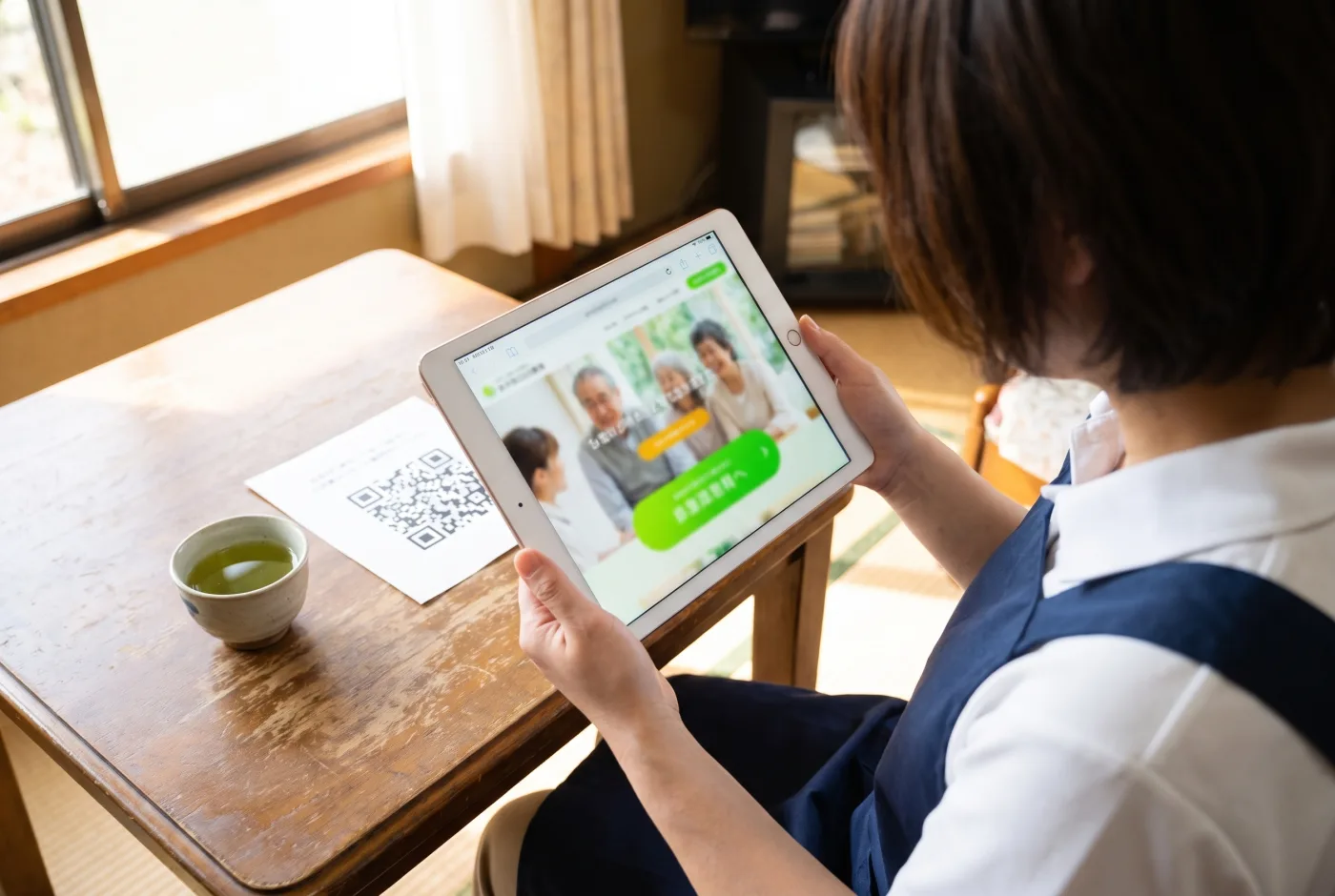 受験資格の五年は、資格に基づく業務の五年です。介護の五年とは限りません